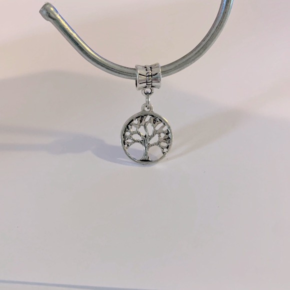 🍒🍒 Tree Of Life Charm Pendant - Picture 1 of 4